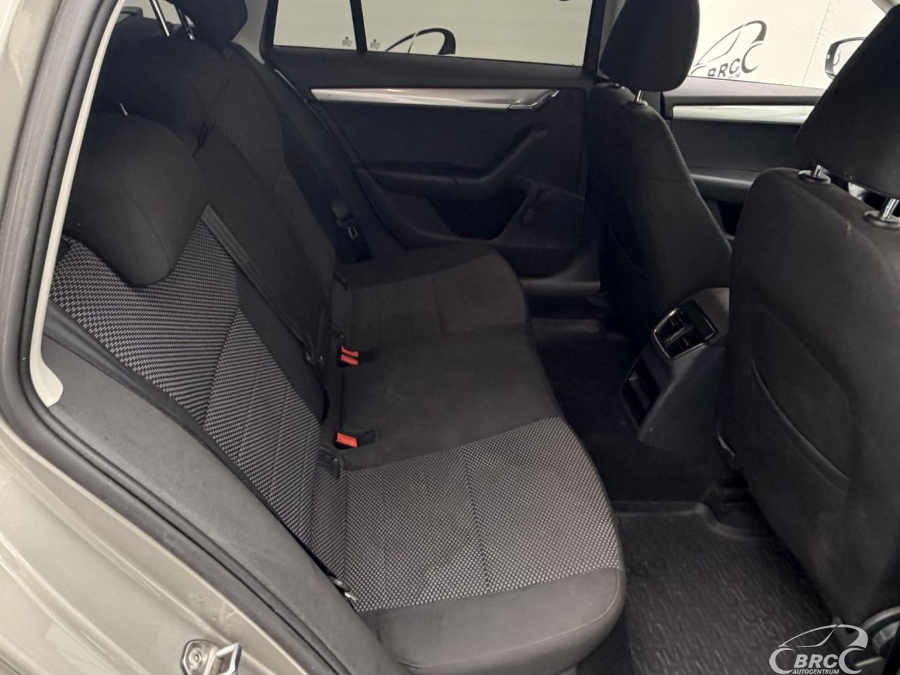 Skoda Octavia | 8
