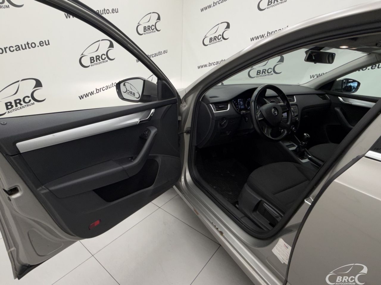 Skoda Octavia | 16
