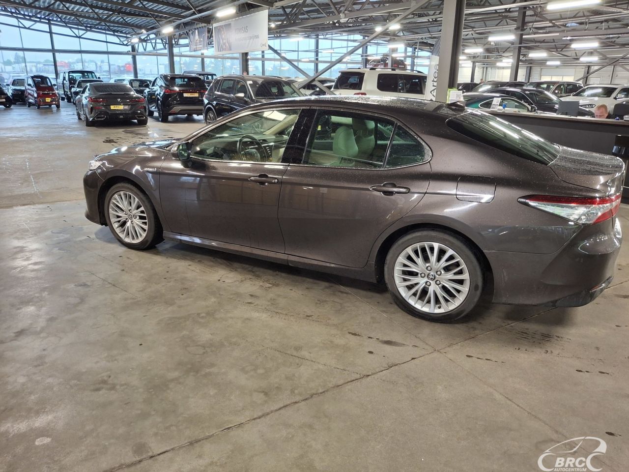 Toyota Camry | 2