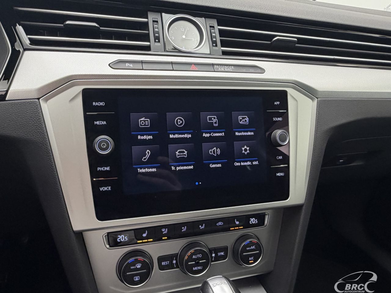 Volkswagen Passat | 37