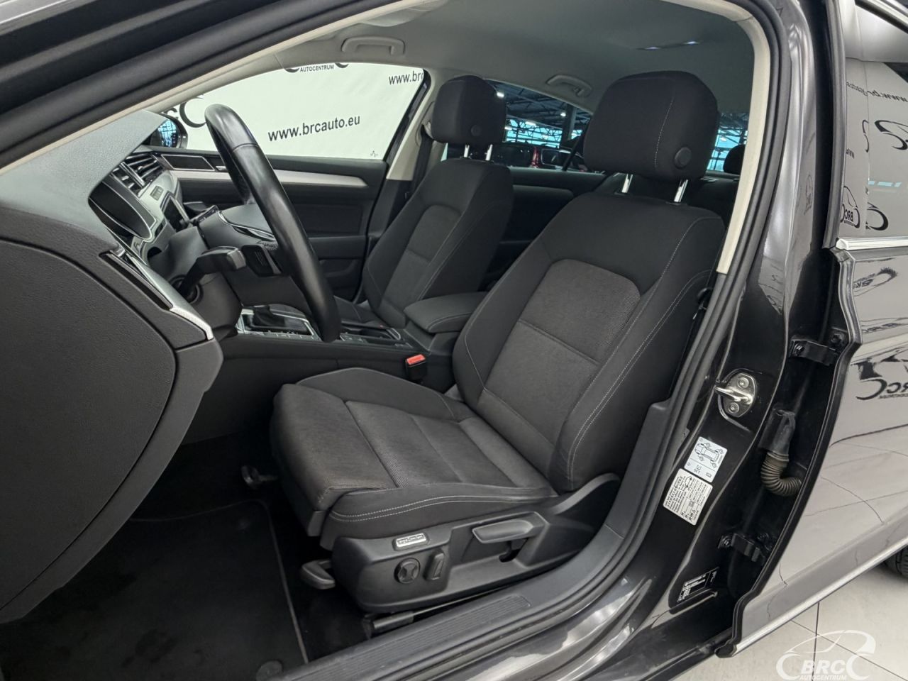 Volkswagen Passat | 23
