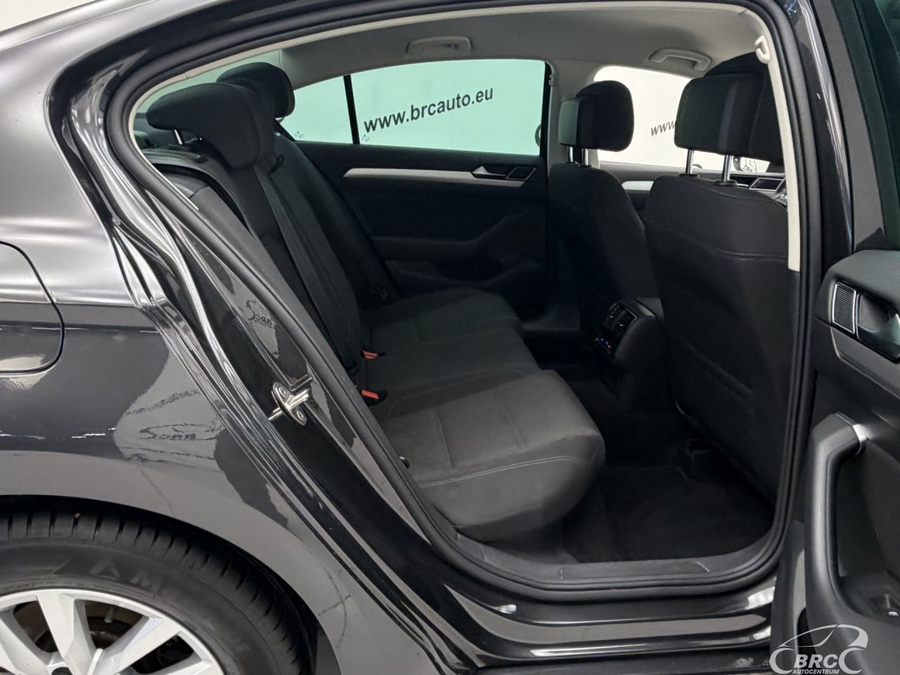 Volkswagen Passat | 8