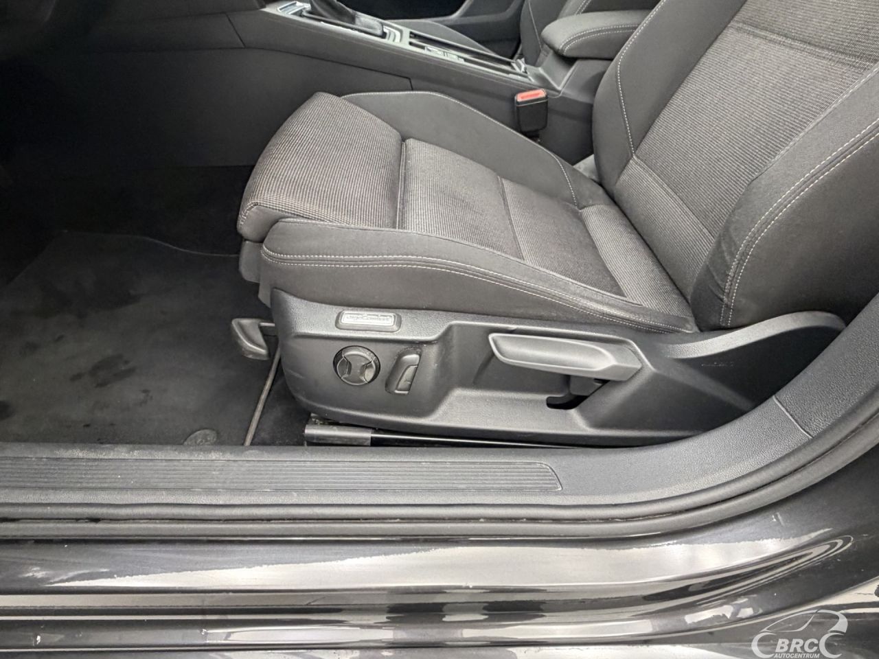 Volkswagen Passat | 22