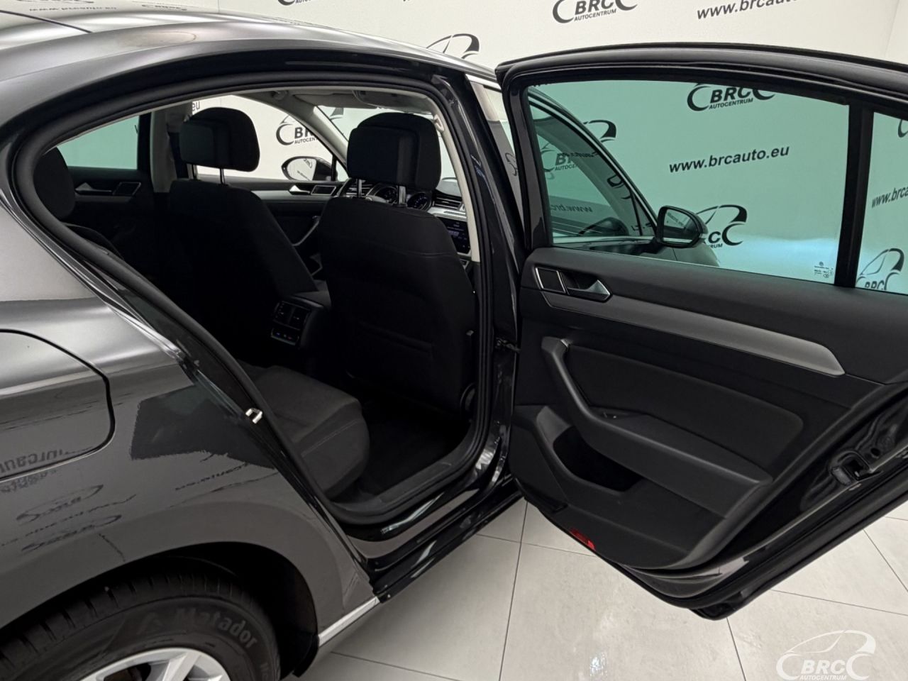 Volkswagen Passat | 11