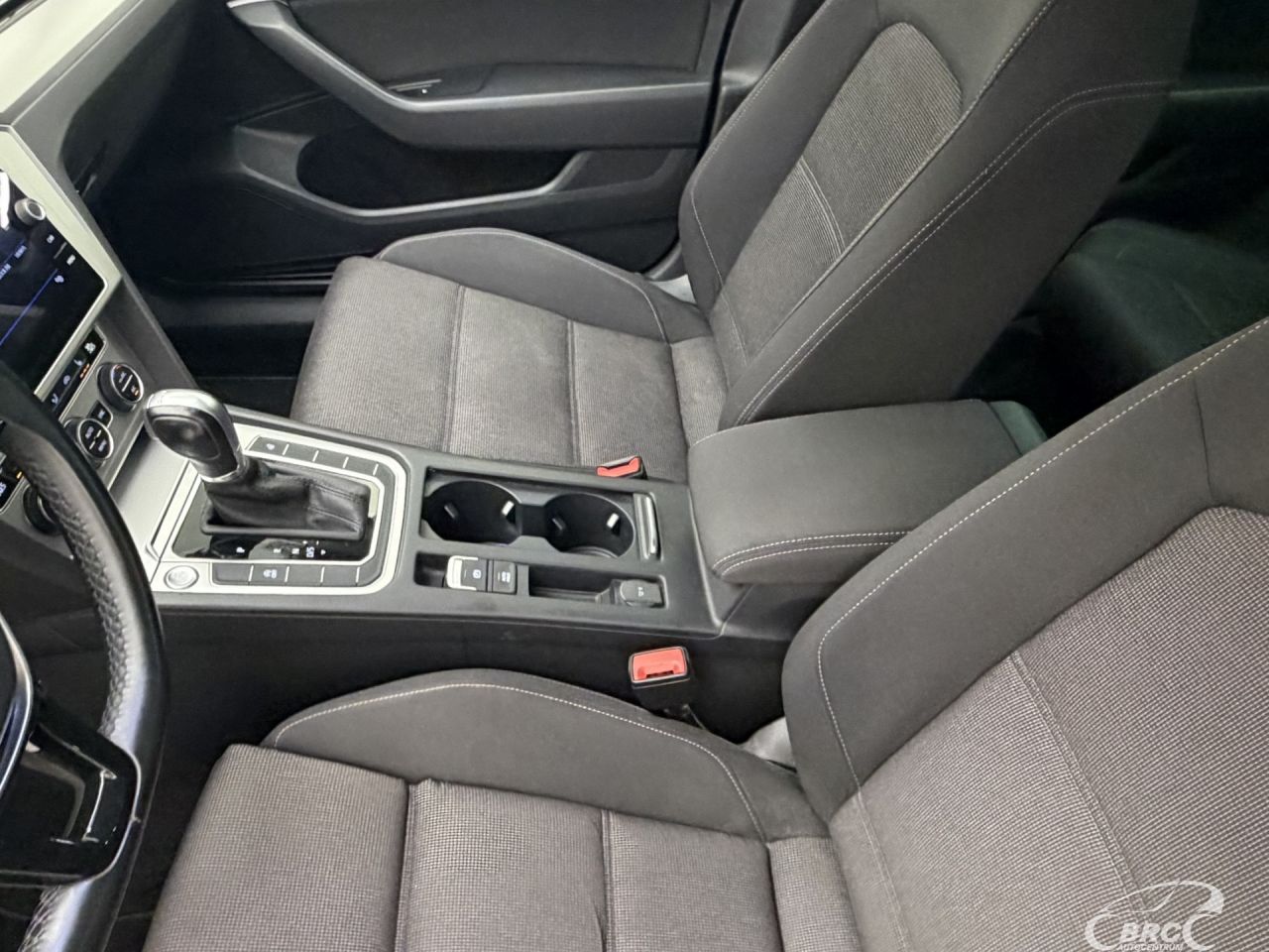 Volkswagen Passat | 24