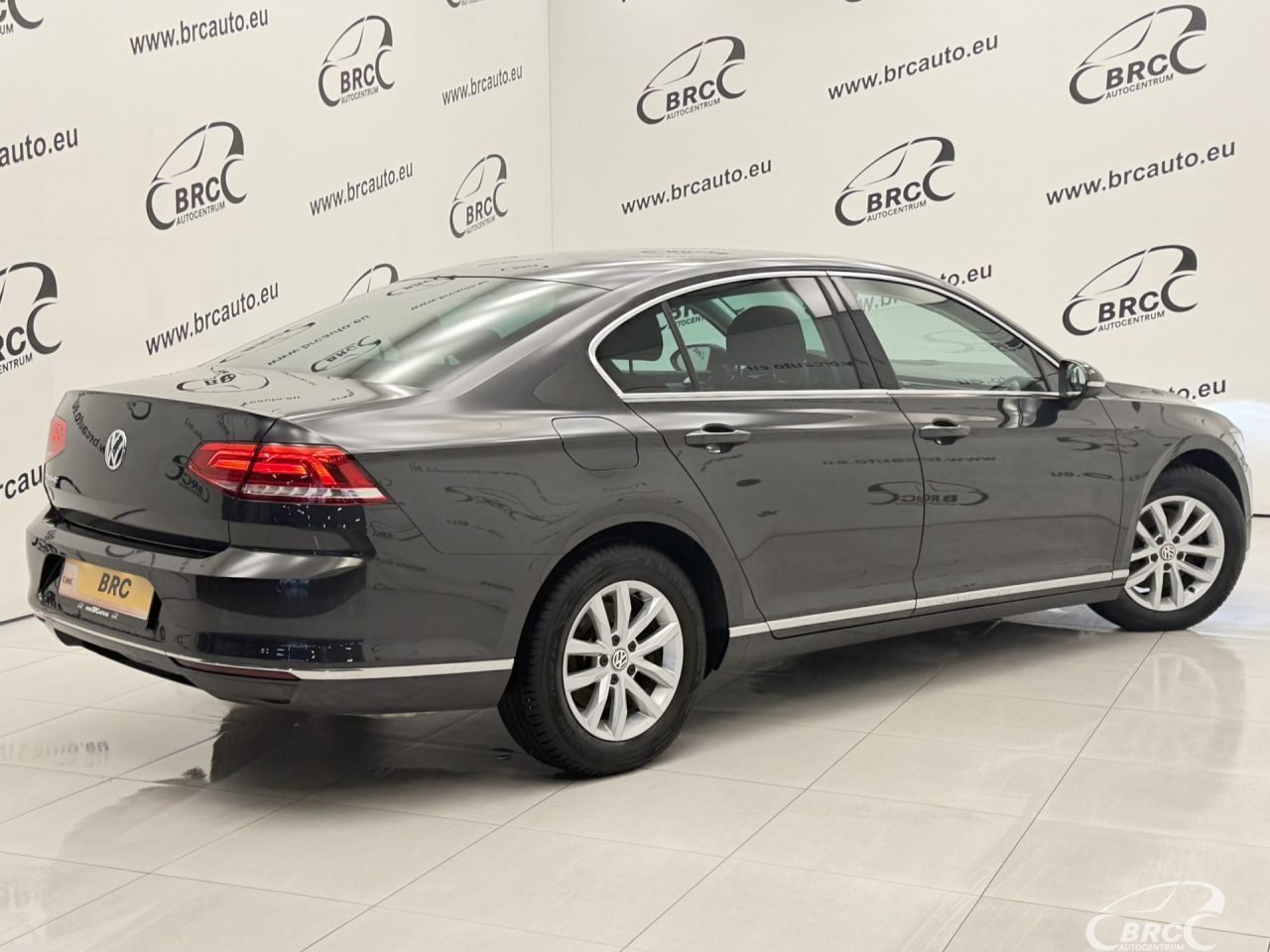 Volkswagen Passat | 1