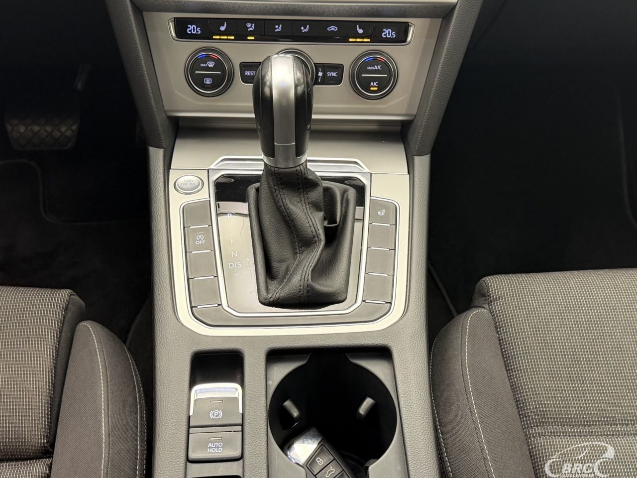 Volkswagen Passat | 17