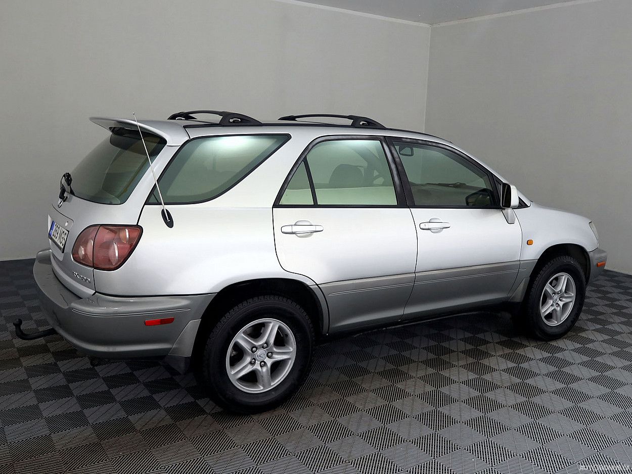 Lexus RX 300 | 2
