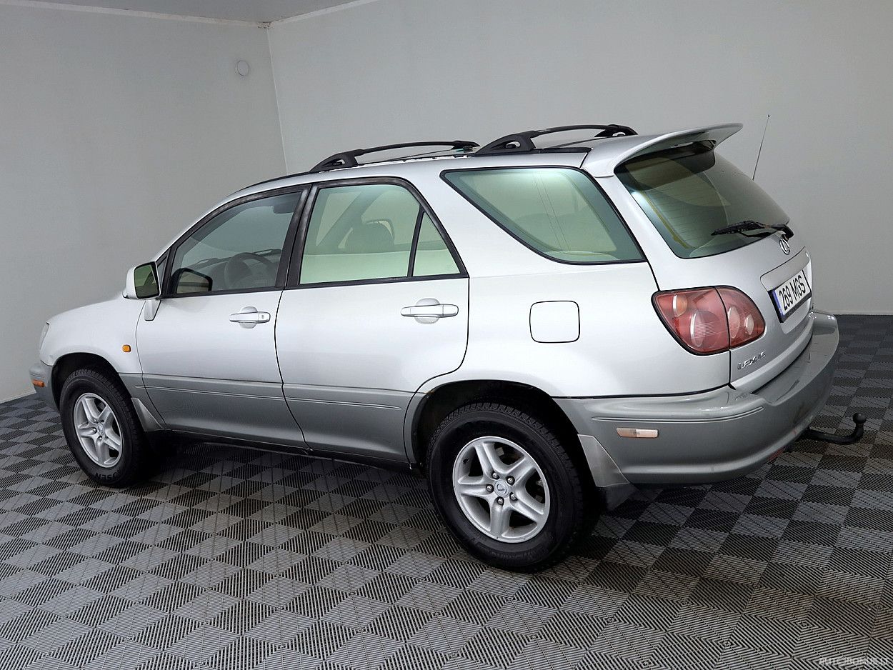 Lexus RX 300 | 3