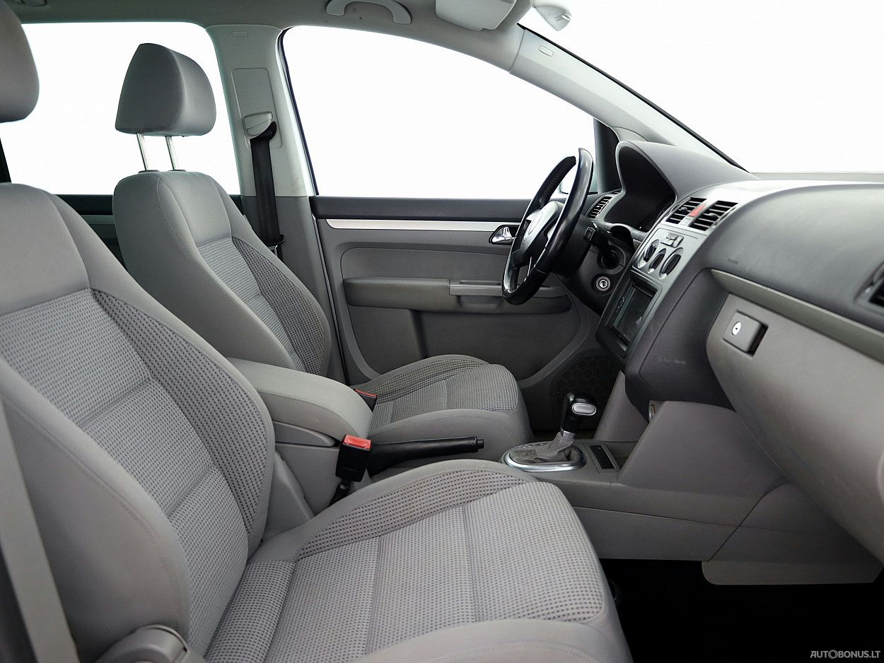 Volkswagen Touran | 5