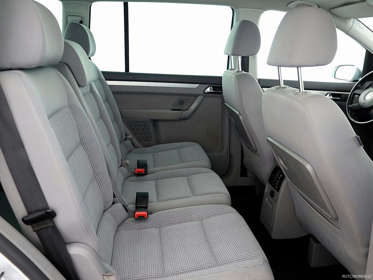 Volkswagen Touran | 6