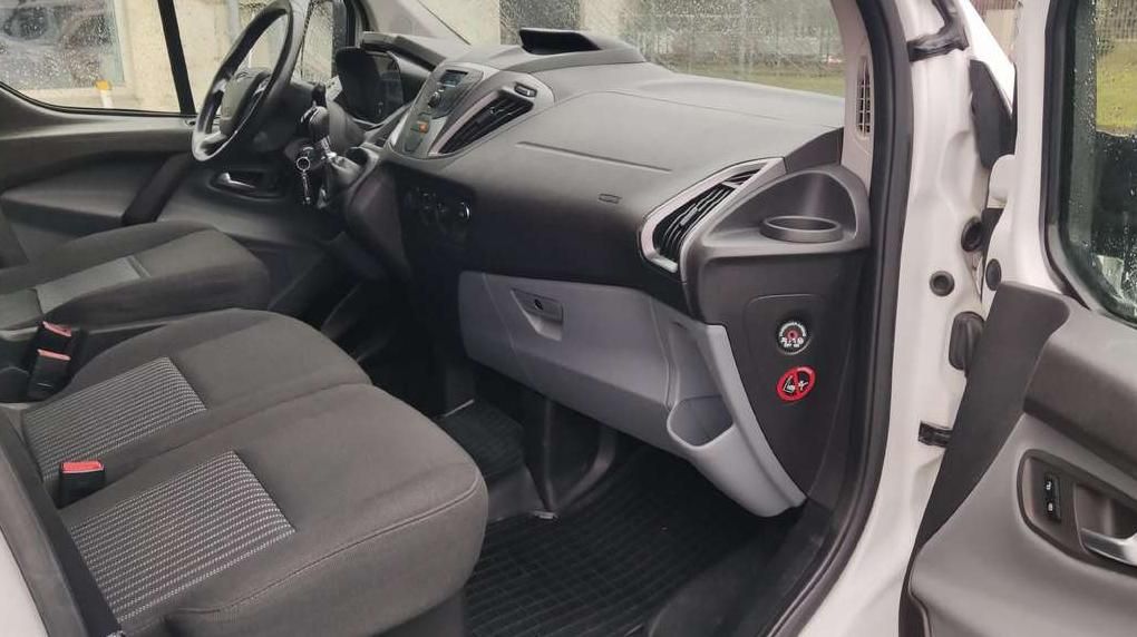 Ford Transit | 16