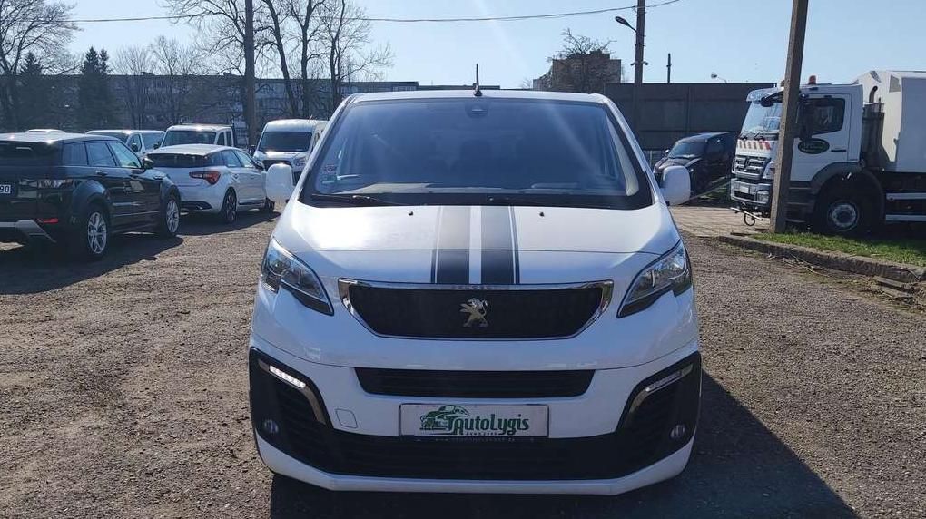 Peugeot Traveller | 9