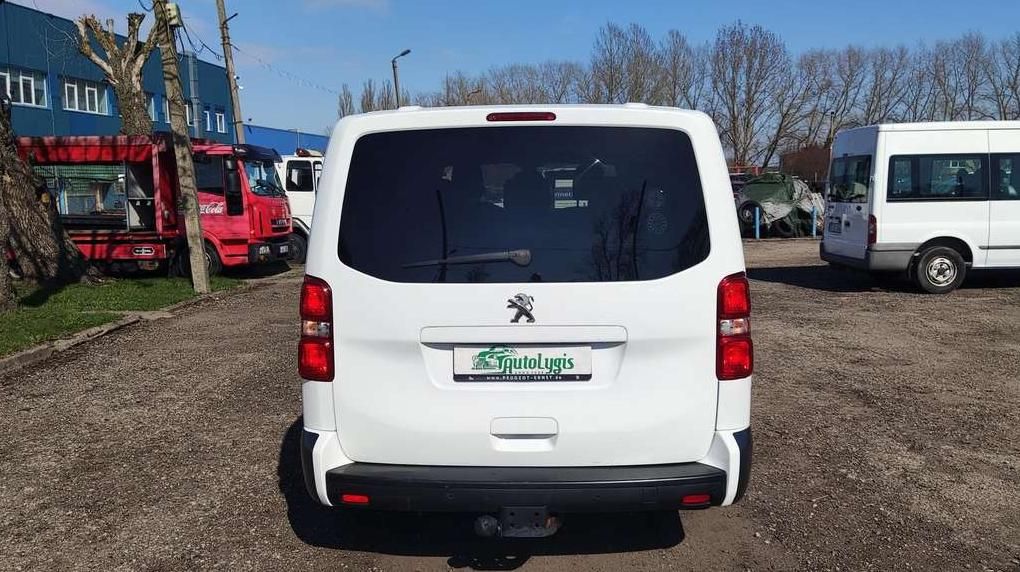 Peugeot Traveller | 11