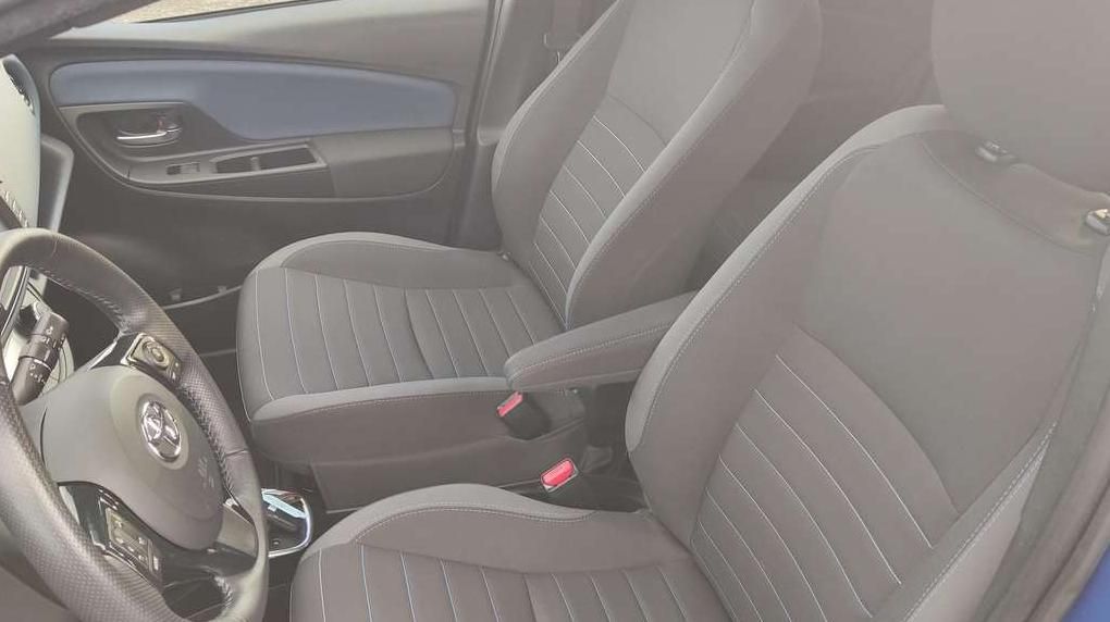 Toyota Yaris | 16