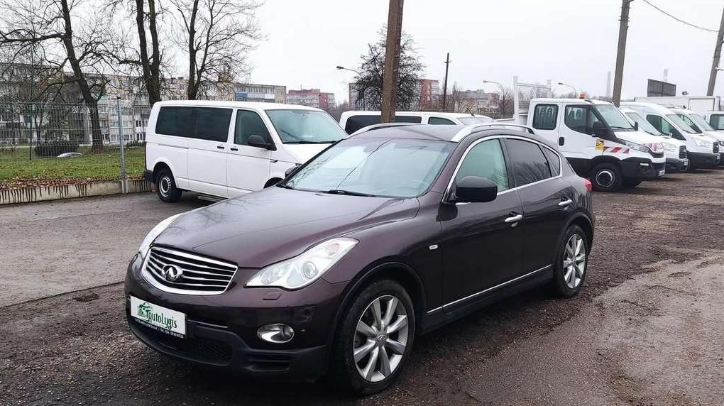 Infiniti EX30 | 3