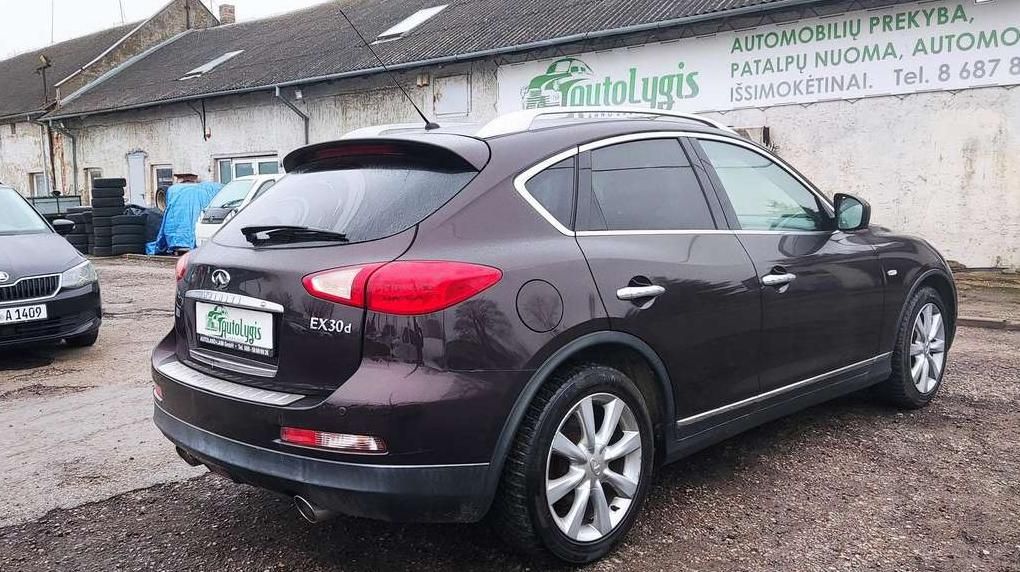 Infiniti EX30 | 6