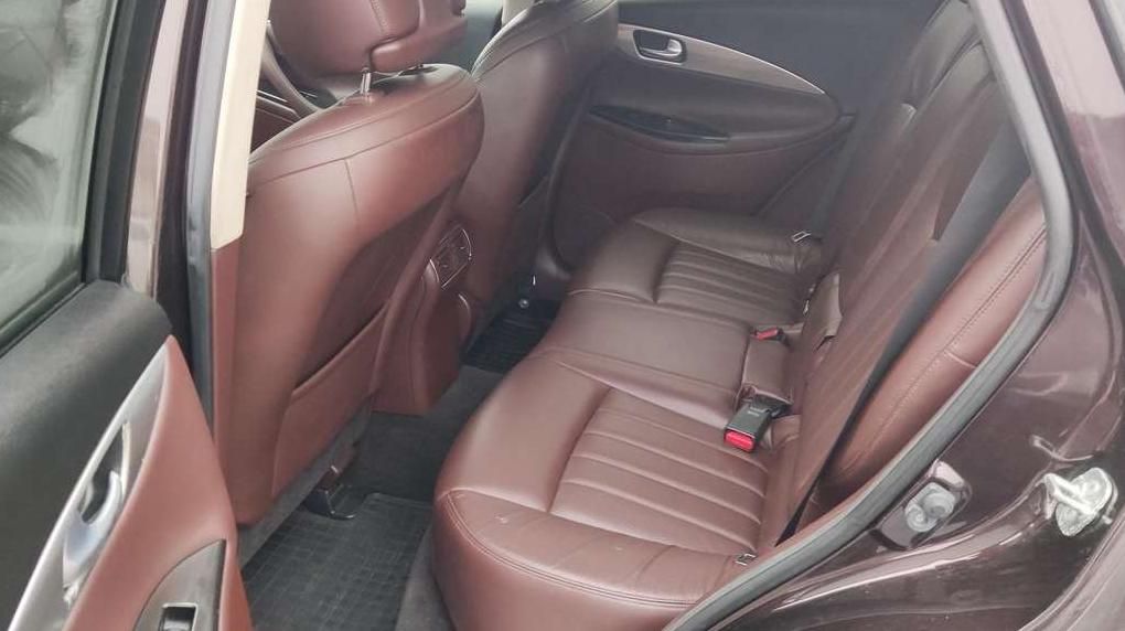 Infiniti EX30 | 19