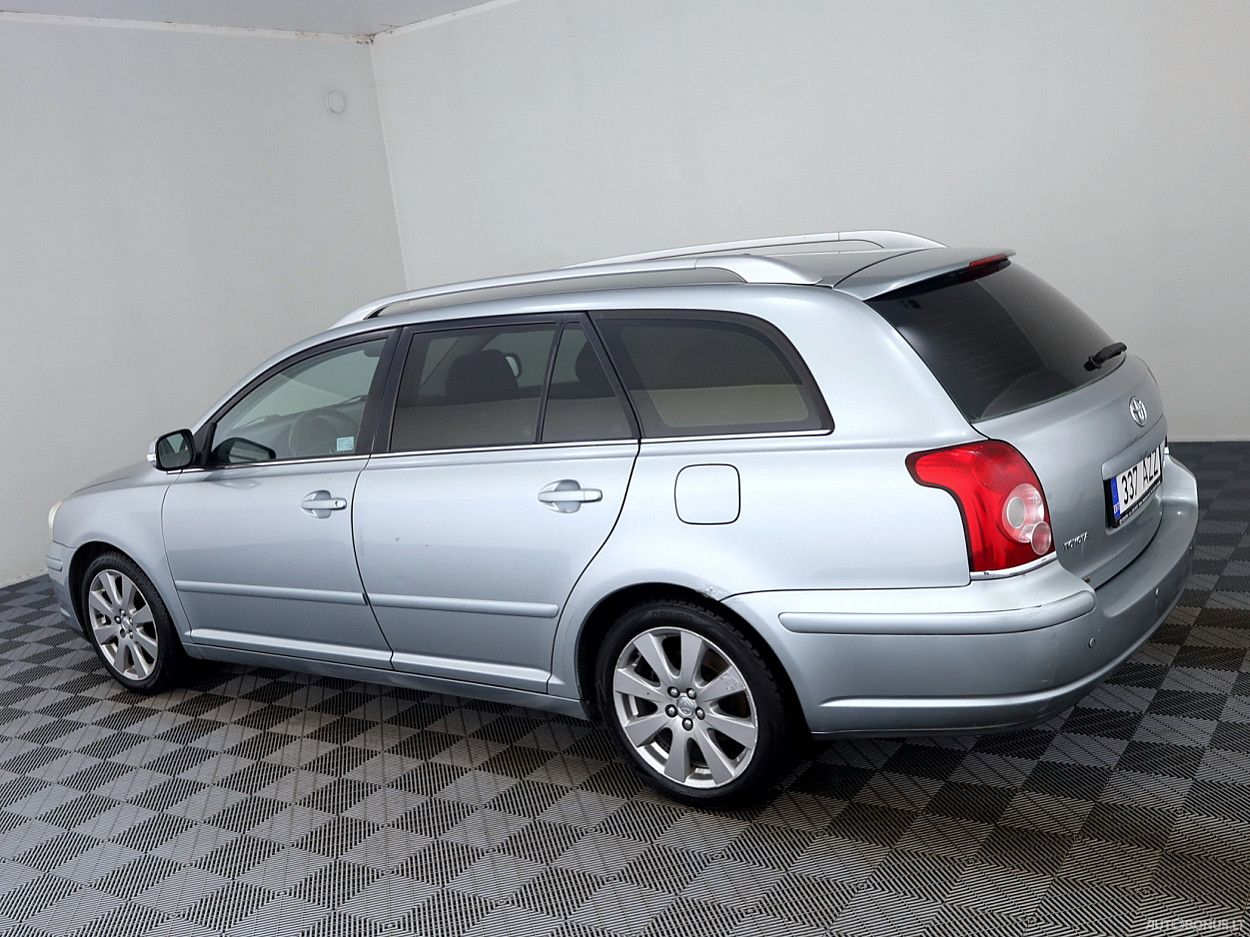 Toyota Avensis | 3