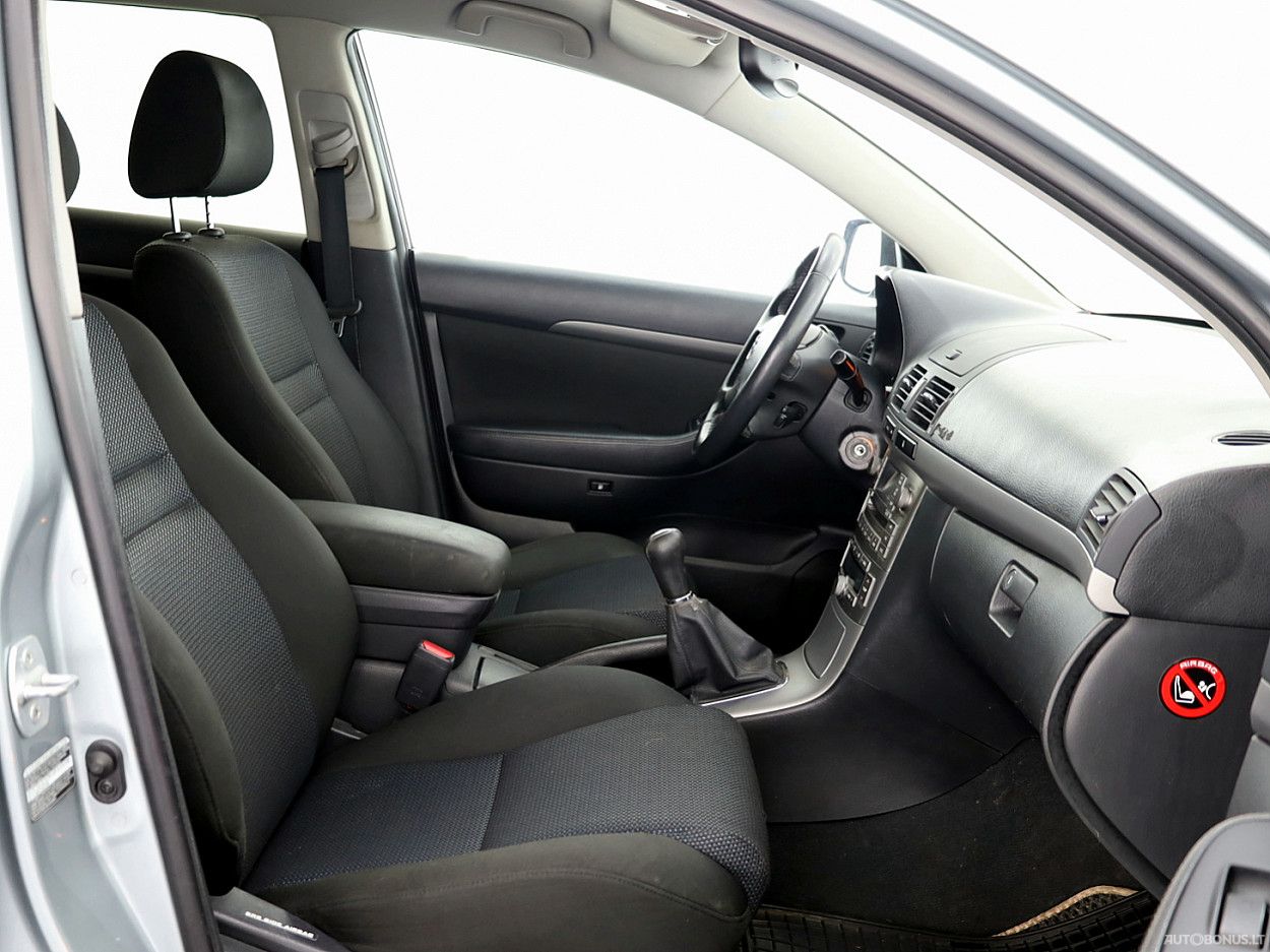 Toyota Avensis | 5