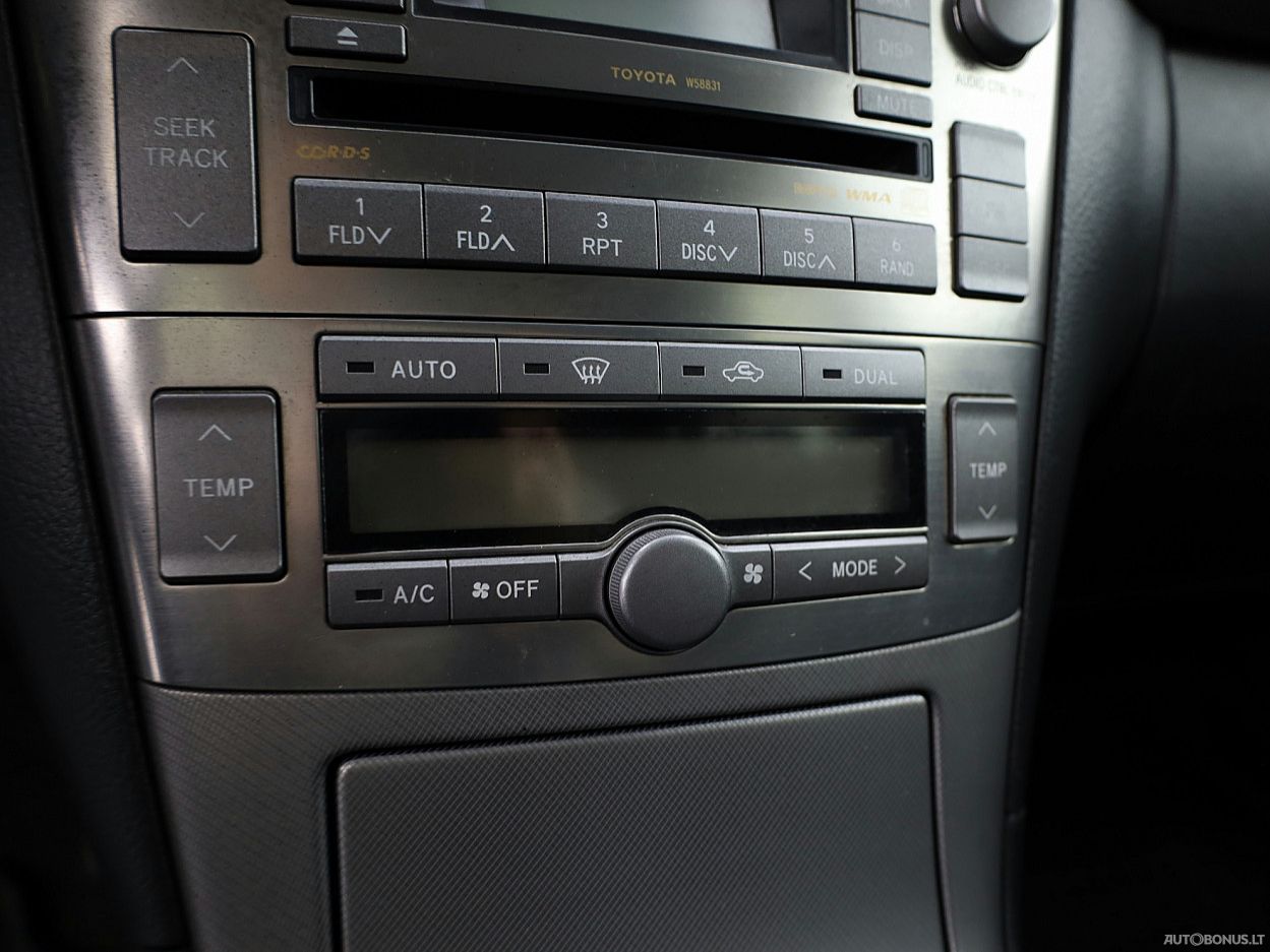 Toyota Avensis | 7