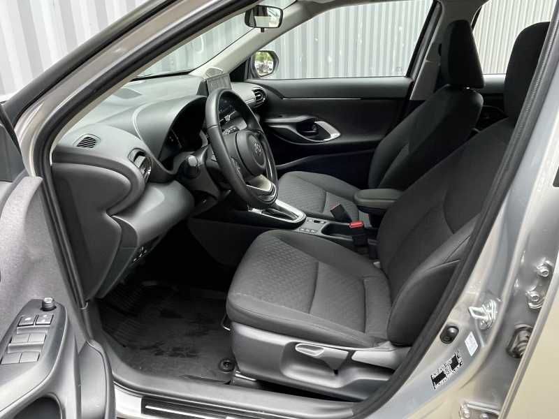 Toyota Yaris | 9