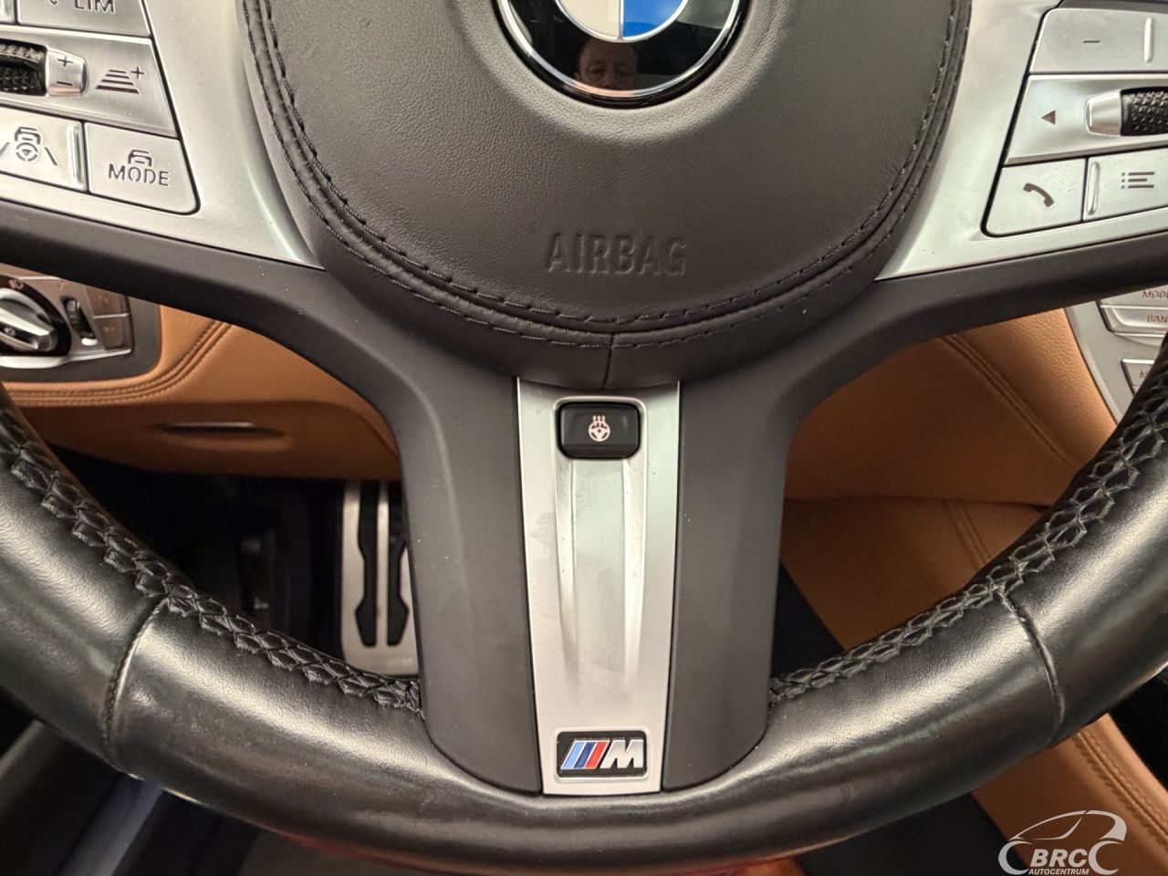 BMW 750 | 39