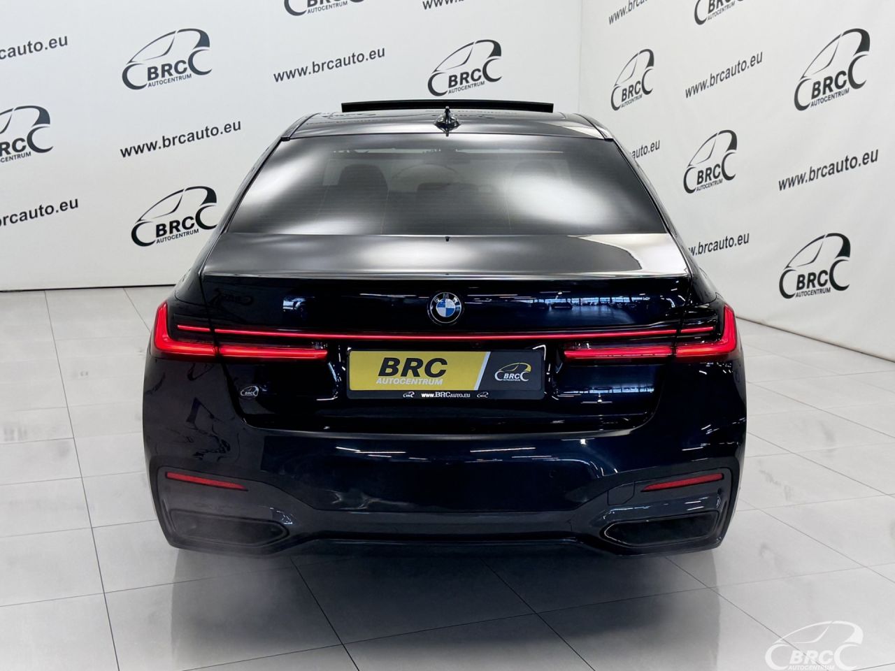 BMW 750 | 58