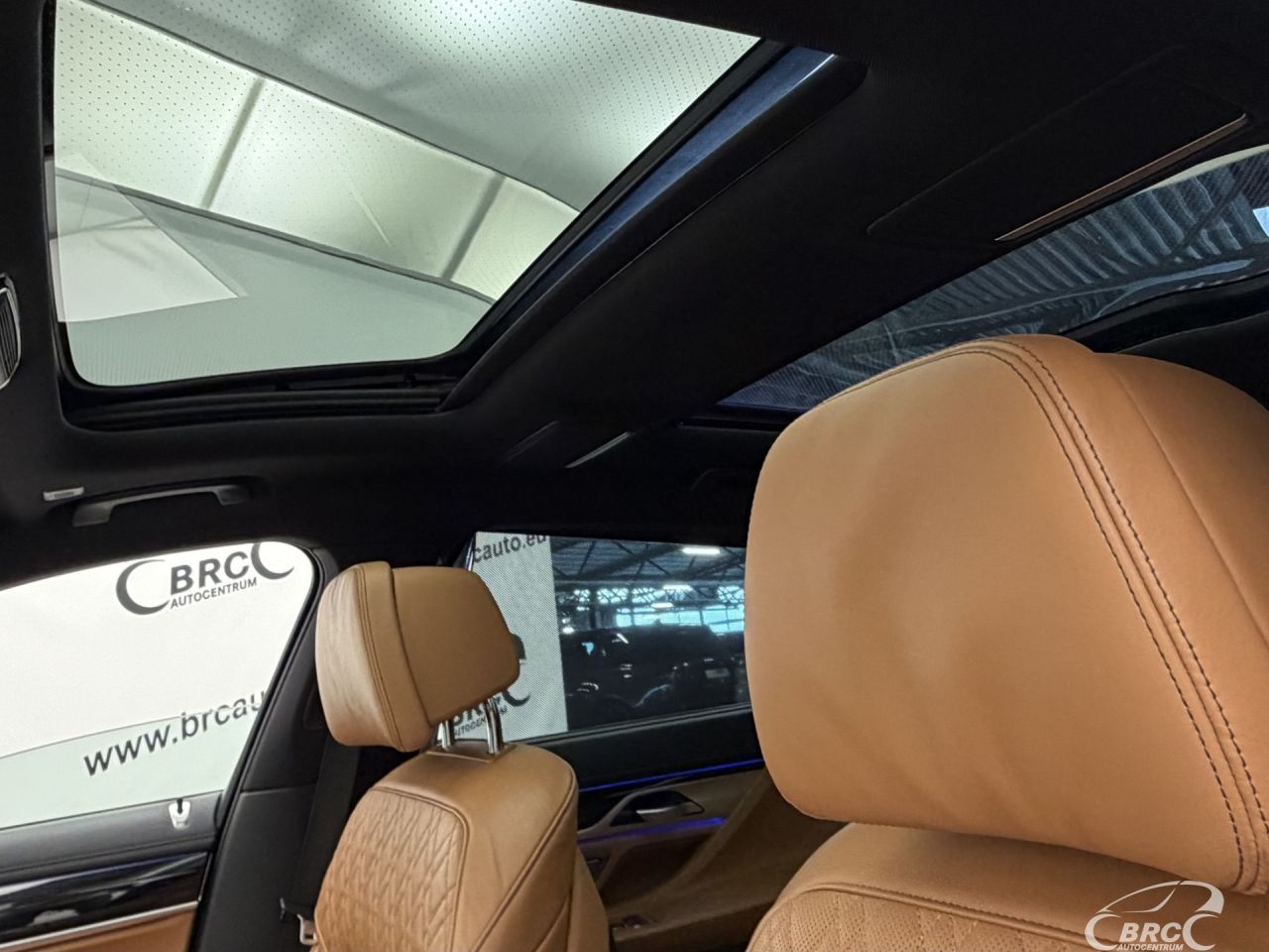 BMW 750 | 31