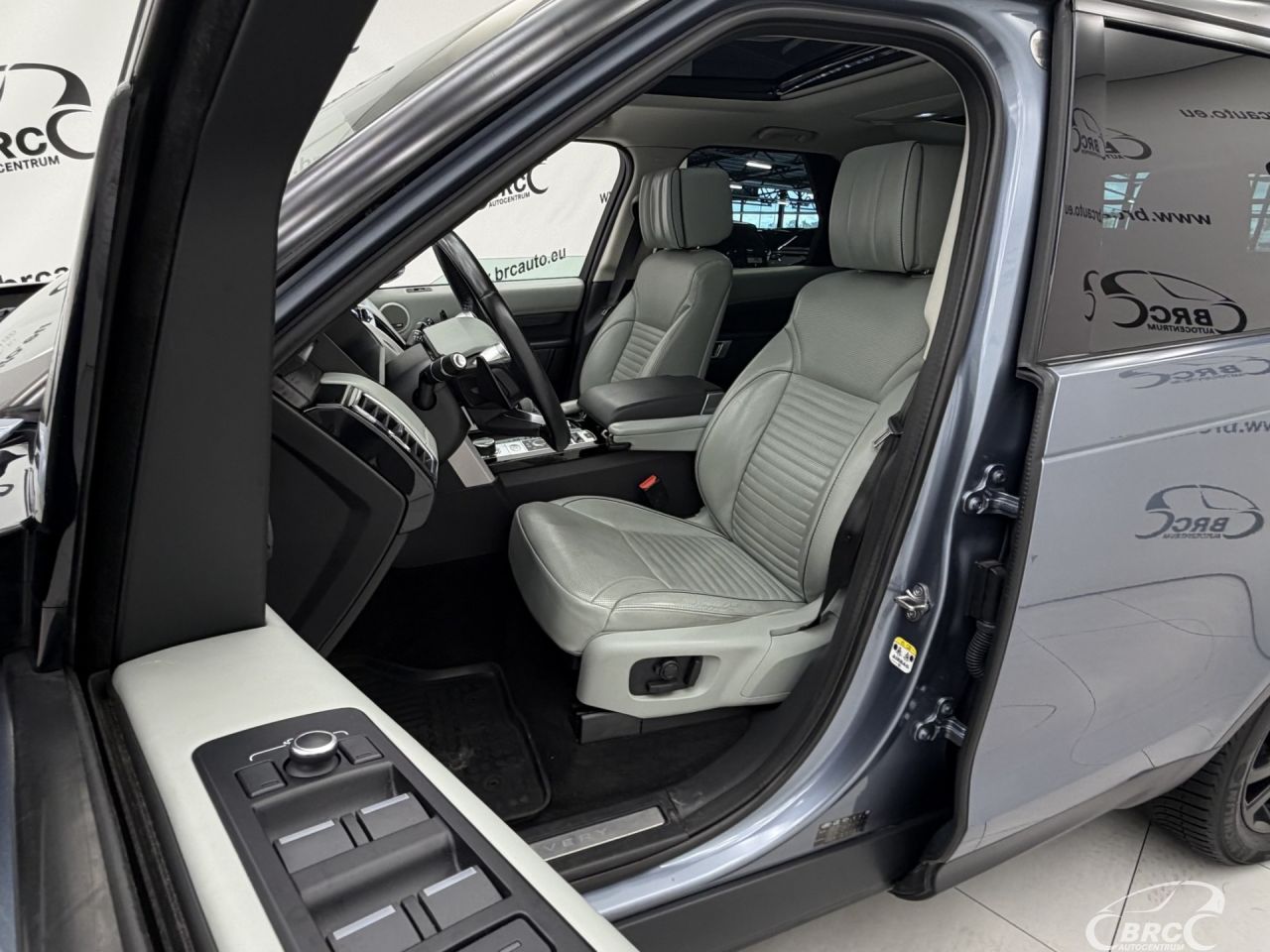 Land Rover Discovery | 27