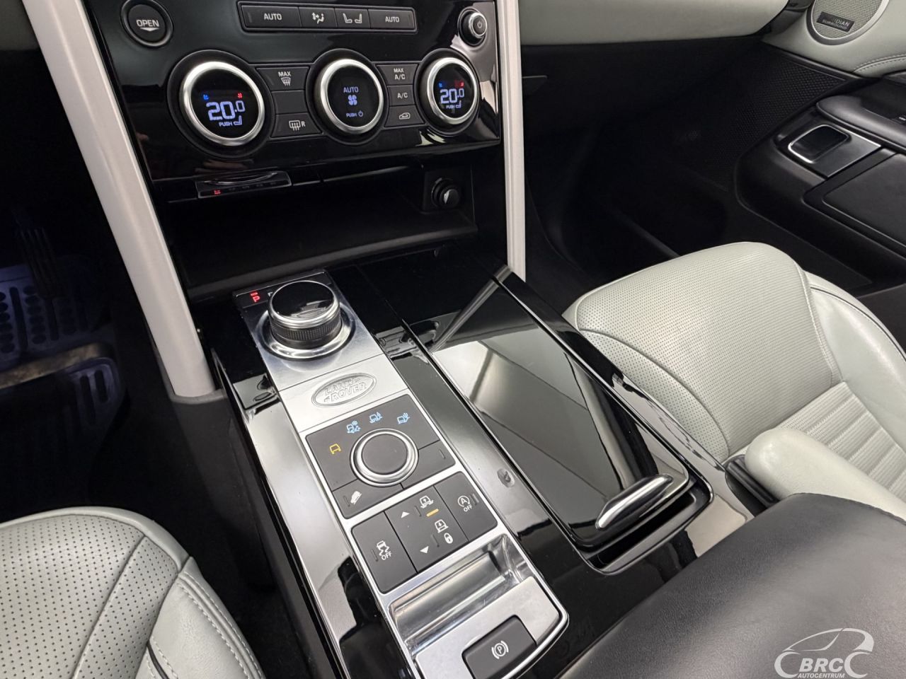 Land Rover Discovery | 30