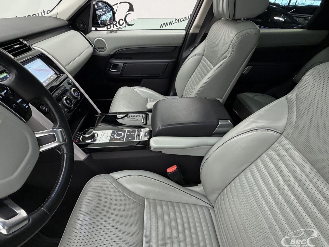 Land Rover Discovery | 28