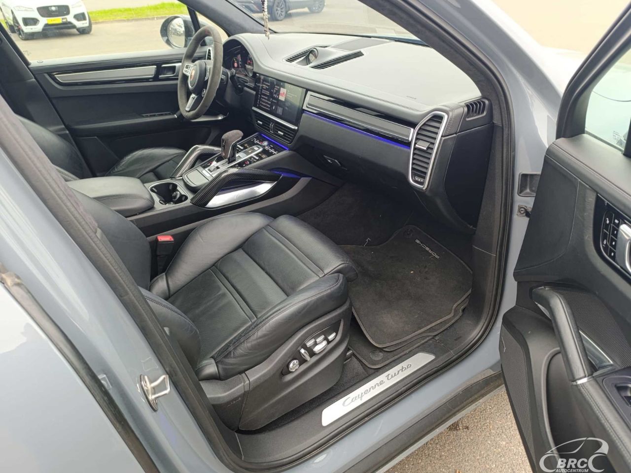 Porsche Cayenne | 12
