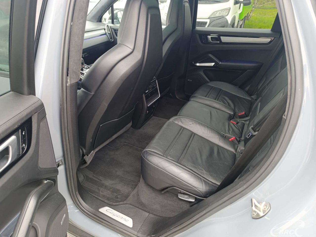 Porsche Cayenne | 25