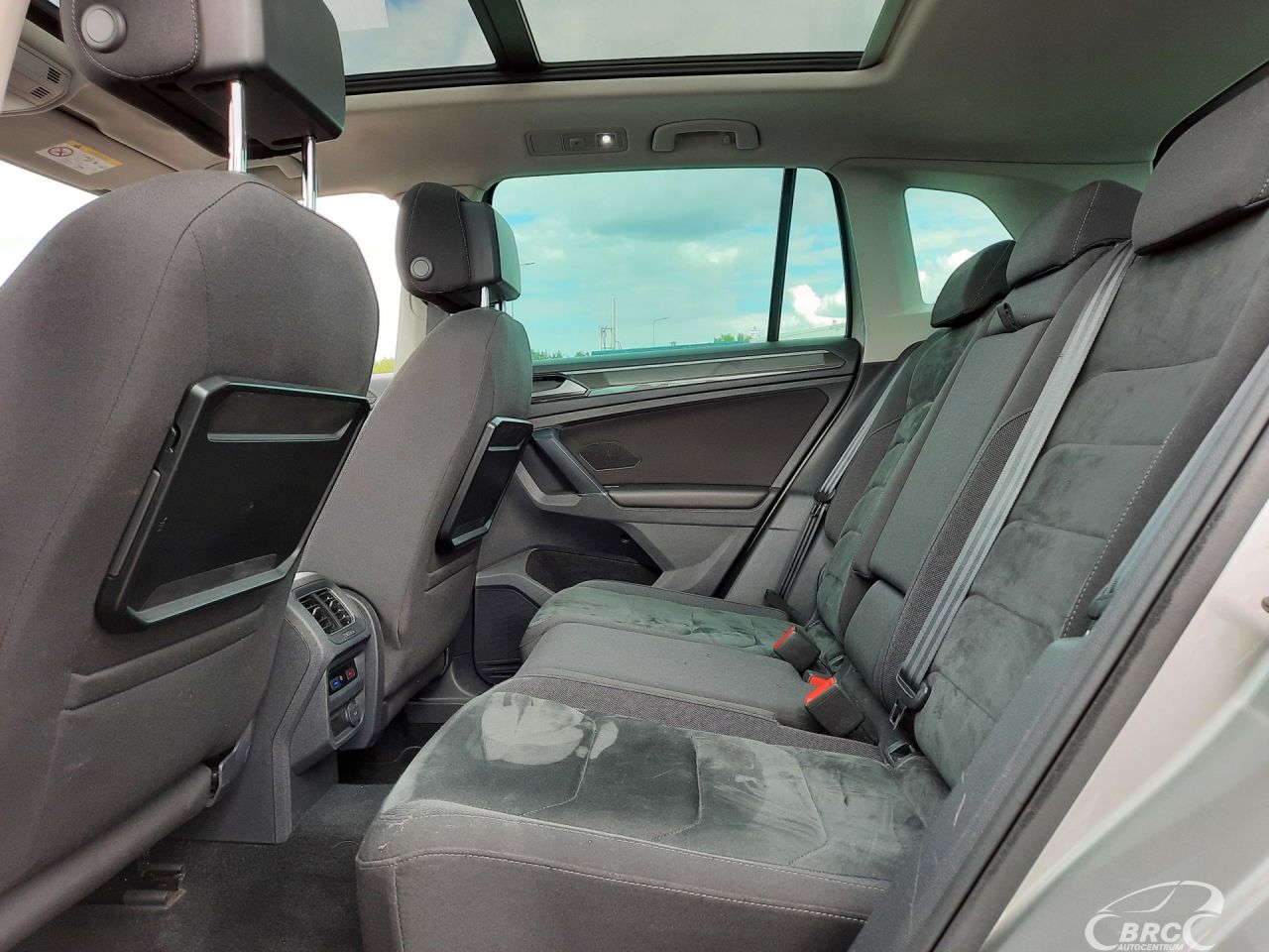 Volkswagen Tiguan | 24