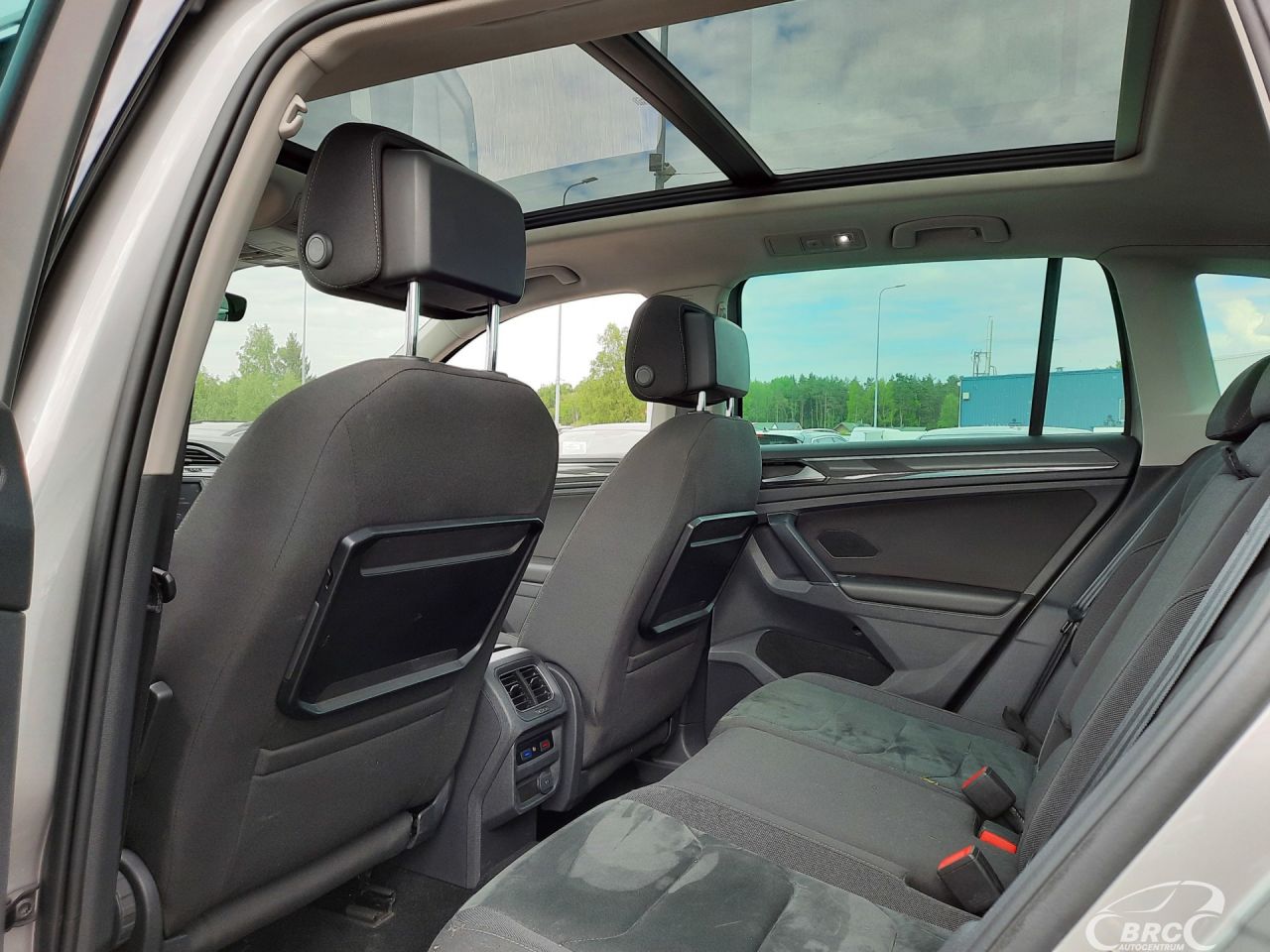 Volkswagen Tiguan | 23