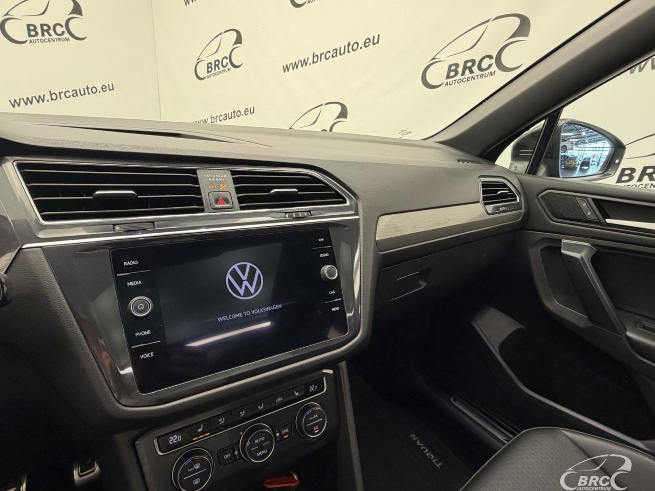 Volkswagen Tiguan | 25