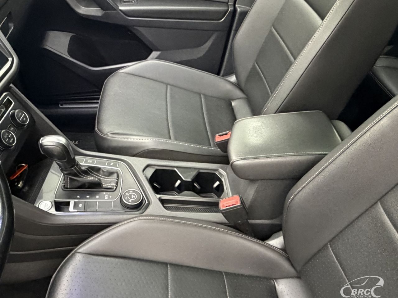 Volkswagen Tiguan | 22