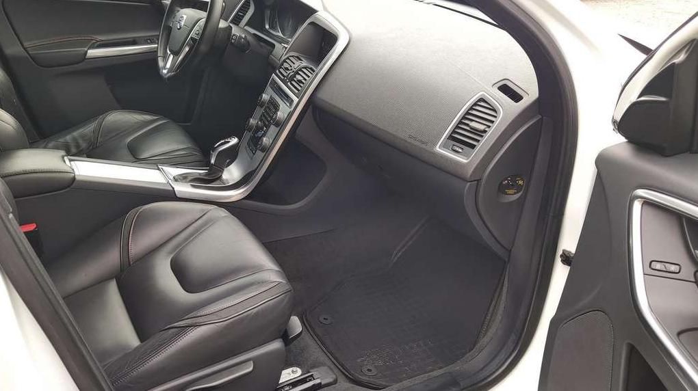 Volvo XC60 | 23