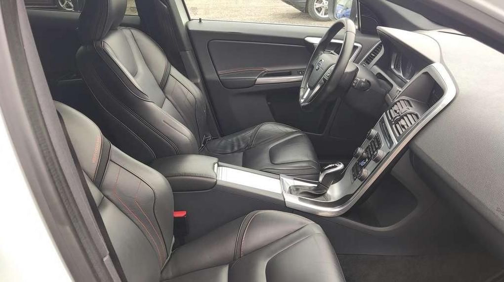 Volvo XC60 | 24