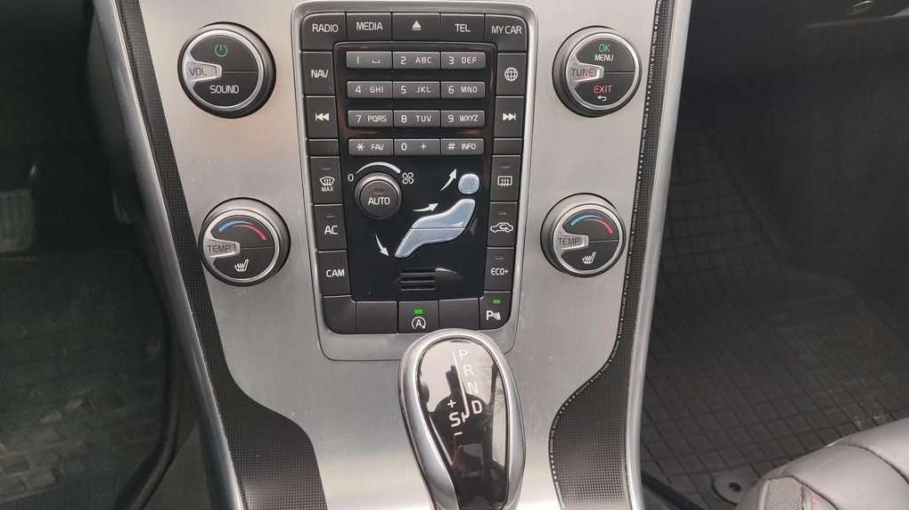 Volvo XC60 | 25