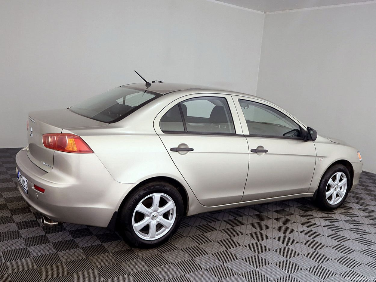 Mitsubishi Lancer | 2