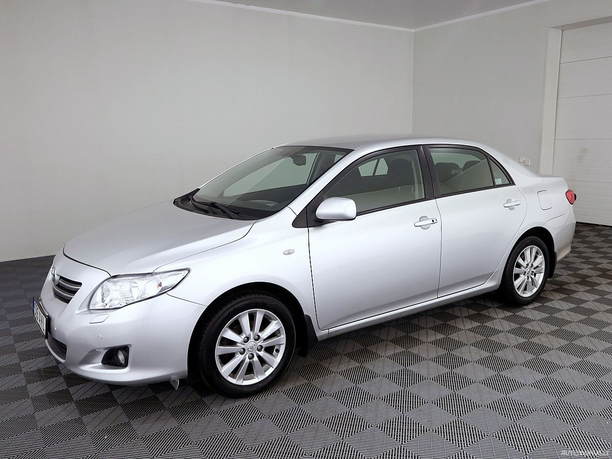 Toyota Corolla | 1