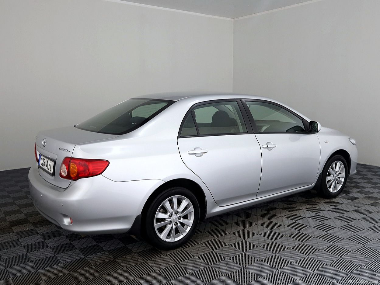 Toyota Corolla | 2