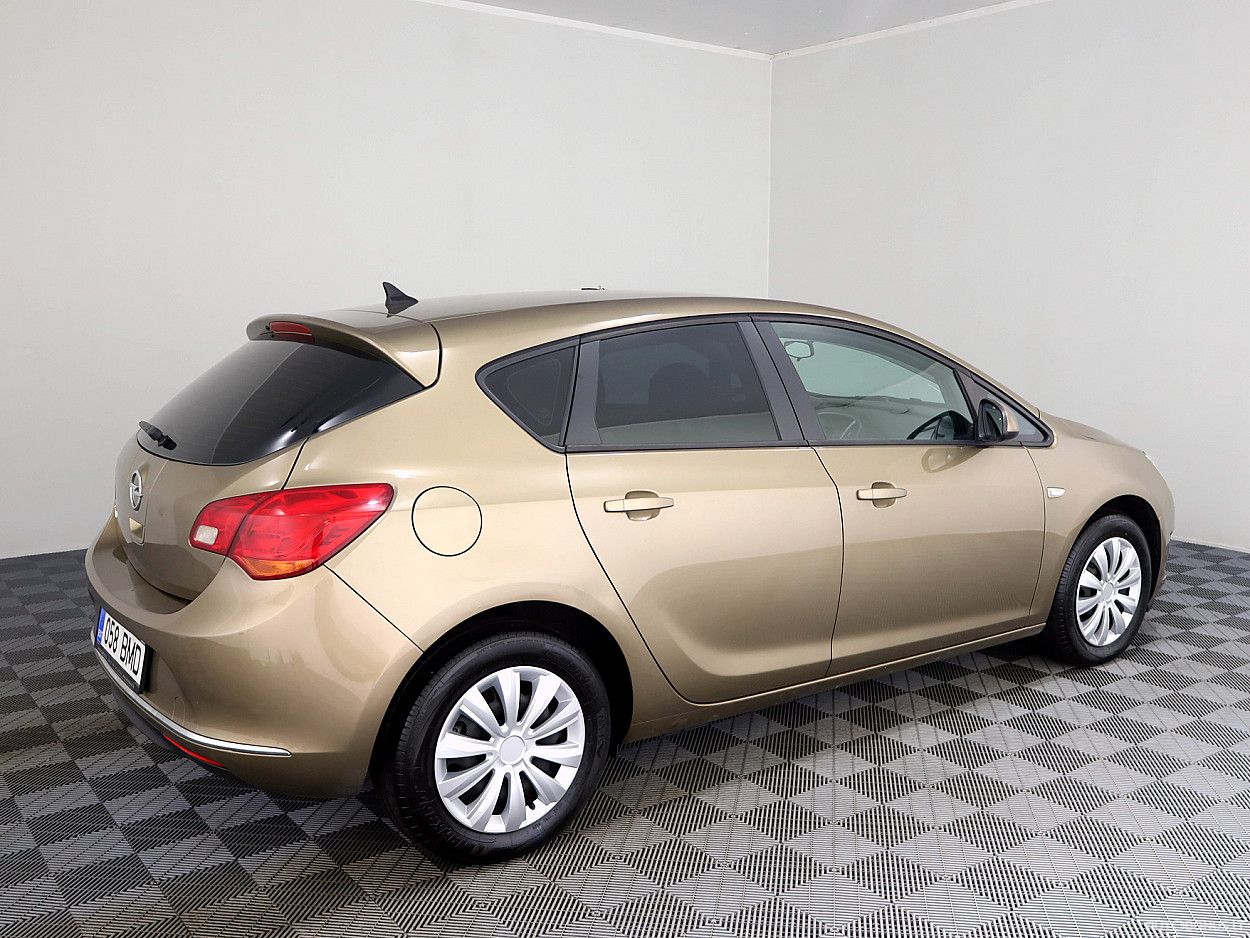 Opel Astra | 2