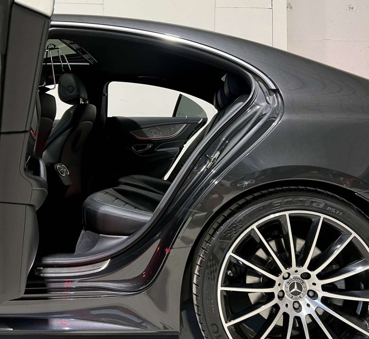 Mercedes-Benz CLS350 | 6