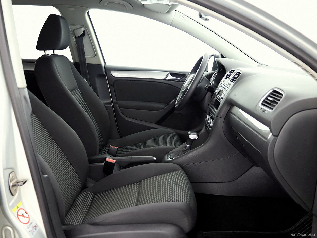 Volkswagen Golf | 5