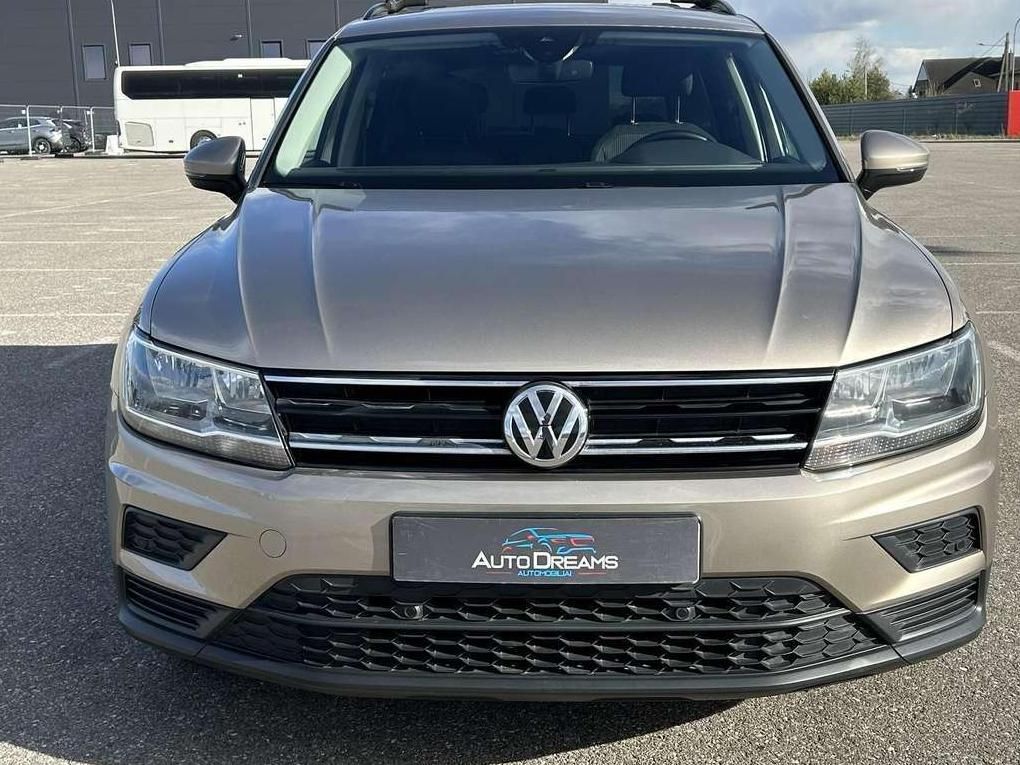 Volkswagen Tiguan | 8