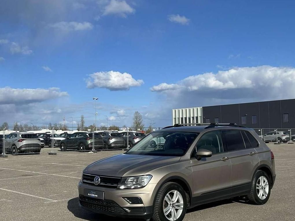 Volkswagen Tiguan | 13