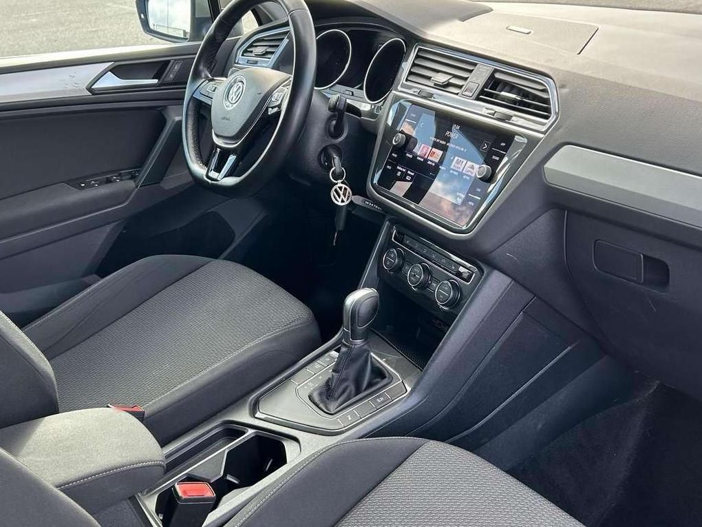 Volkswagen Tiguan | 15